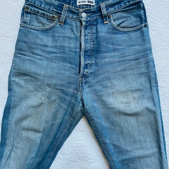 Re/done Levi distressed Sz 26 inseam 29 jeans skinny